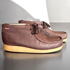 Clarks Stinson Hi Chukka Boots in Beeswax Brown Men\'s Size 10 Leather Shoes Clarks Stinson Hi Chukka Boots in Beeswax Brown Men main image 3
